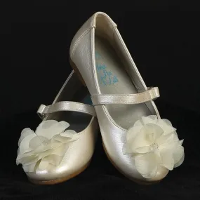 LUCY Ivory Flat Pump Dress Shoes (Infant Sizes 3 to 8)