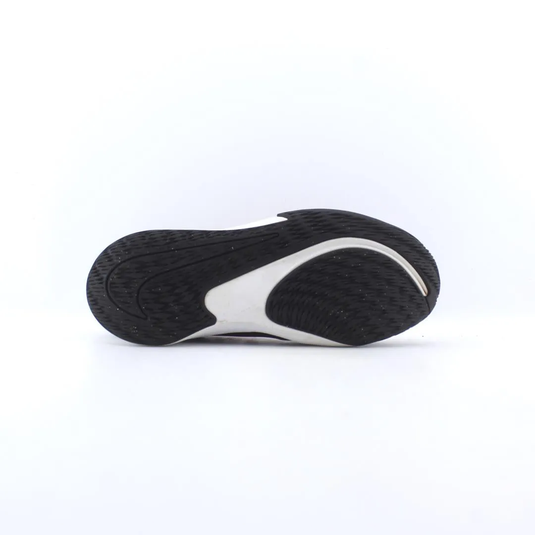 NIKE FUTURE COURT 2
